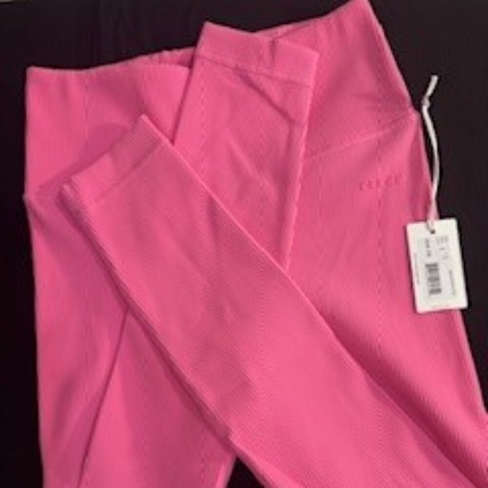 Cream Yoga - Leggings - NWT Barbie PINK
